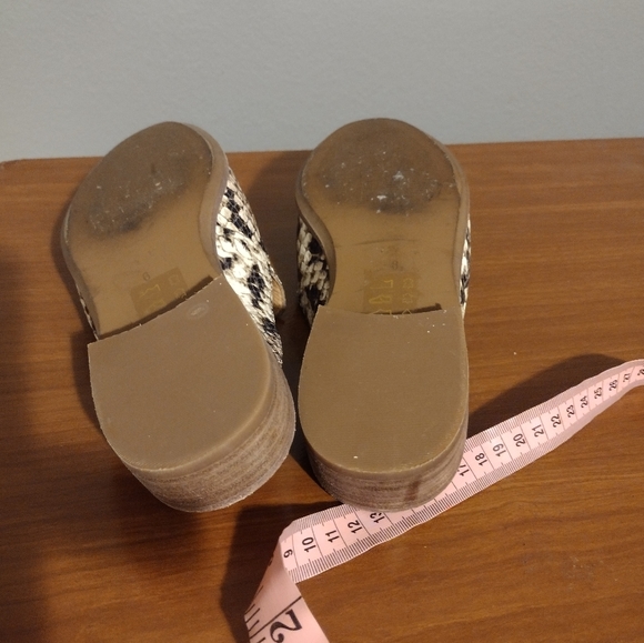 Madewell flat mules, size 6 1/2 - Picture 5 of 5